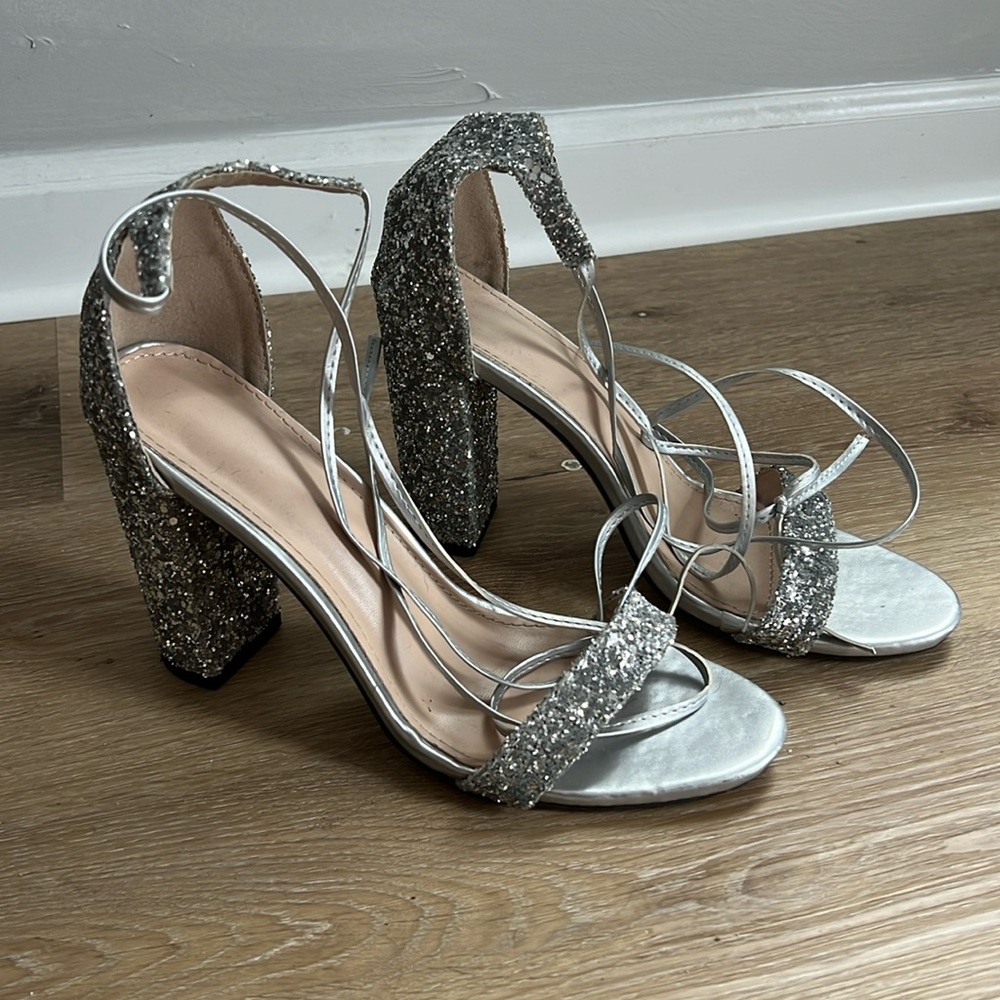 Sequence high heels